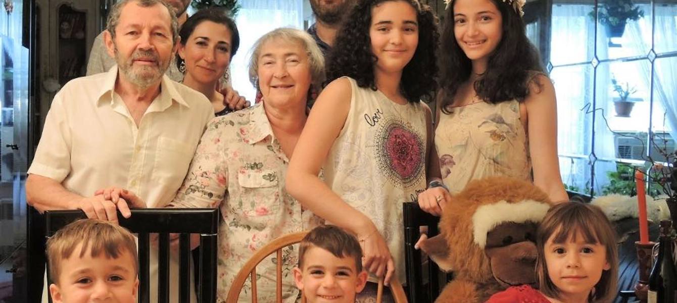 5ef0cd8a491862528877ae12_Screenshot_20200617-123122_Photos