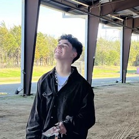 Profile picture of Eliya Hajjaj