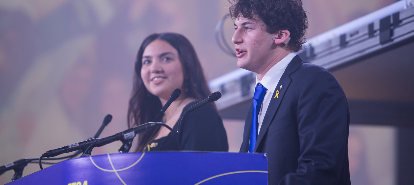 66abac8ae8a6bc58885cde22_BBYO IC - Jason Dixson Photography -_02a891db