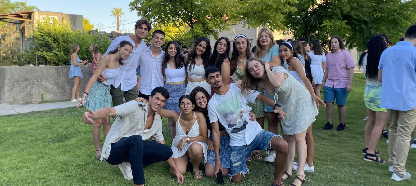 63516c1621dd1882af9037a7_ShofarPic2