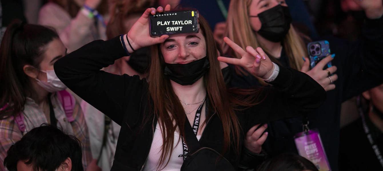 6866a09e2374404f2c751236_BBYO IC - צילום ג'ייסון דיקסון -_bbcb35e3