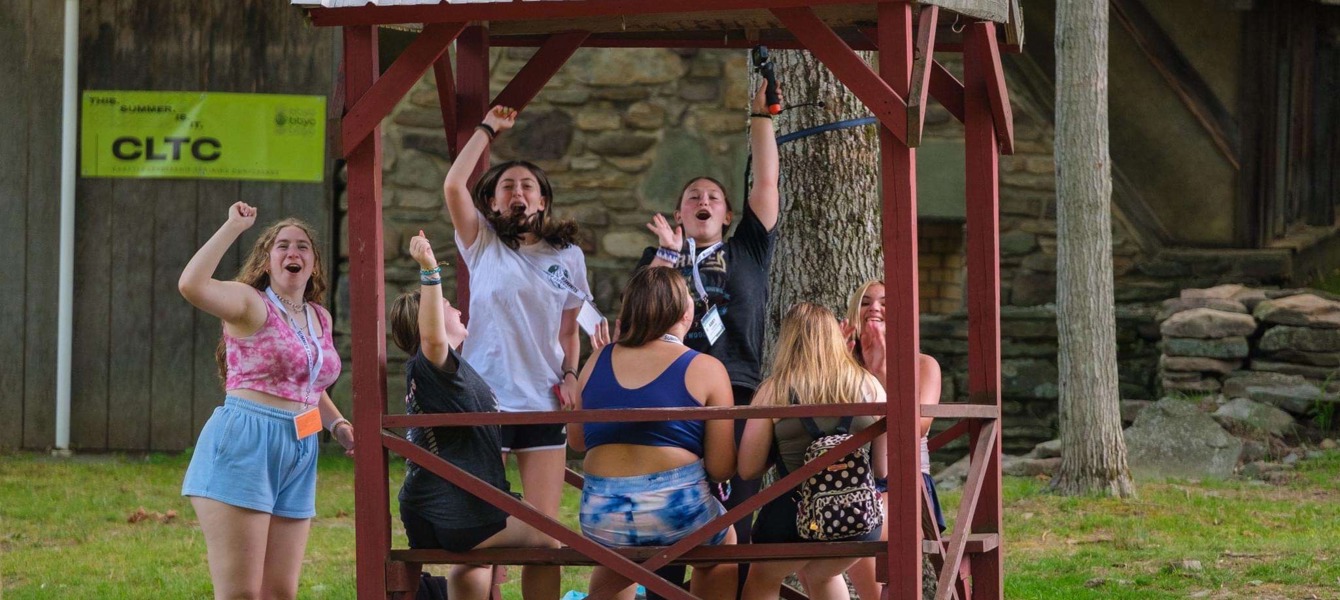 63989d8078461b58fd814783_IMG_5475