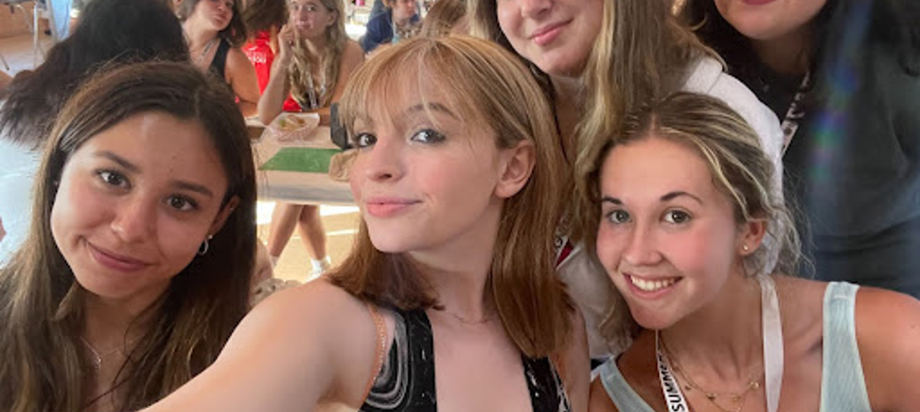 6364137950f194173b4a0519_sarah