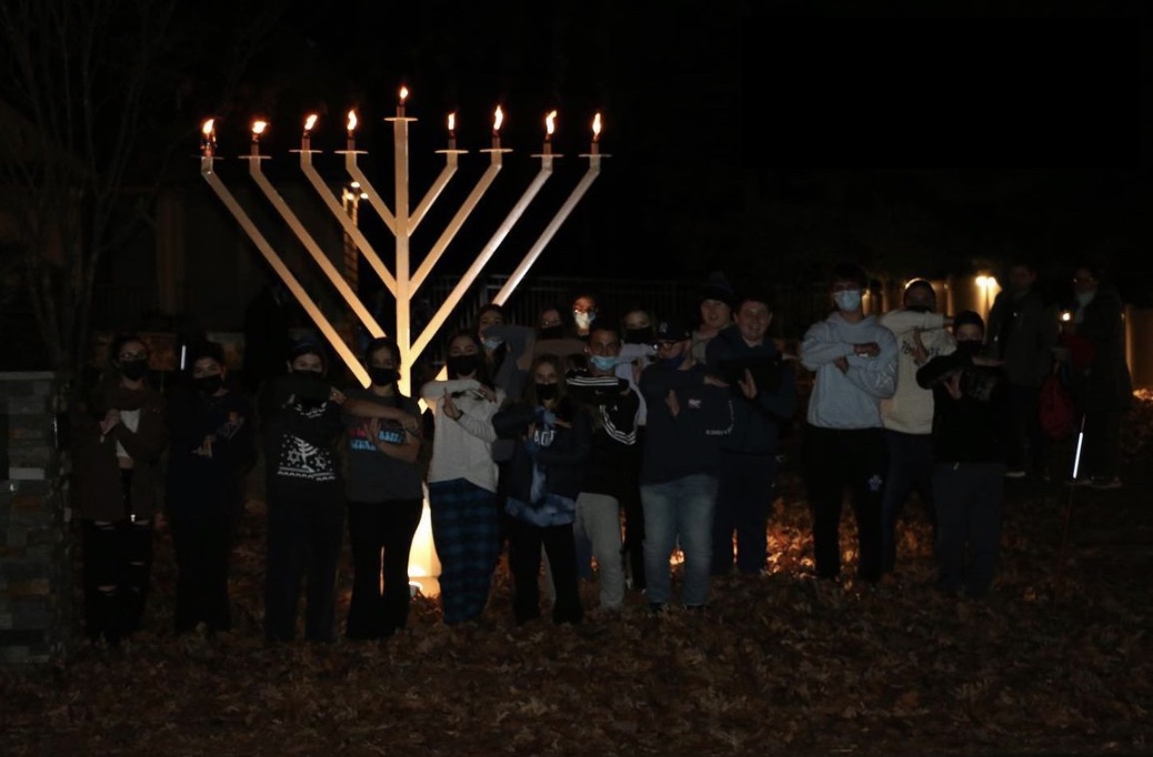 639cb76d412be6110c975b6f_shoffff