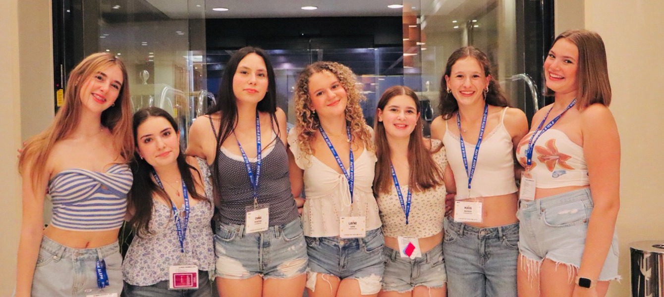 67648f069d1da8a70aacced0_IMG_0230 Large