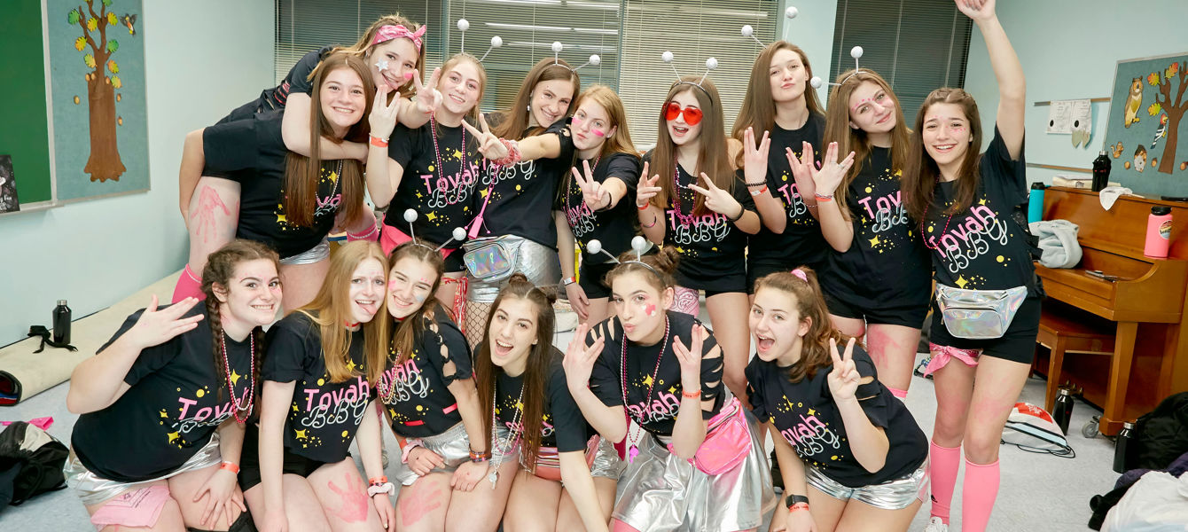 5fc5608a3e2fe09d752b0ec5_Header photo (4)