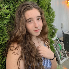 5dcf0c6f9b2feb6ae78d7399_רייצ'ל רוזין