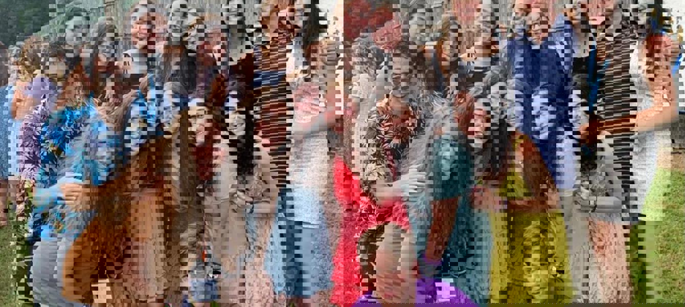 6144e7bf381b6f3b1834cdfd_nsr תמונה של שבת