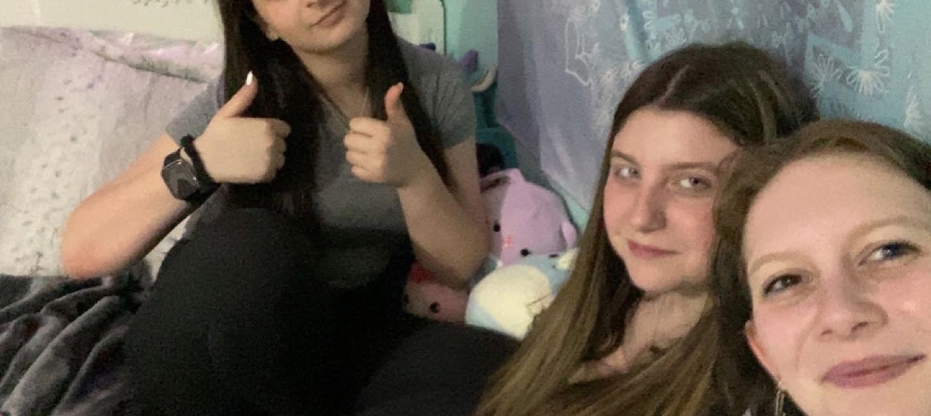 643ec7b6de5171bc5cf1060c_connections