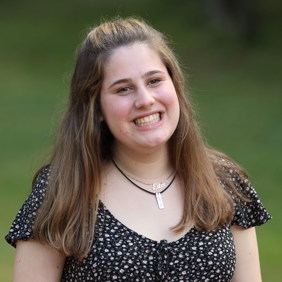 5dcf0a37e9864ca35dd998c4_אסתי מוס