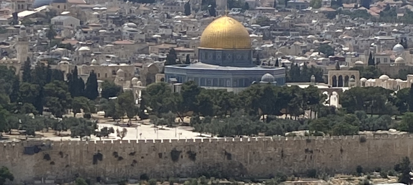 63d7b814028c0739bfb340a3_heading pic