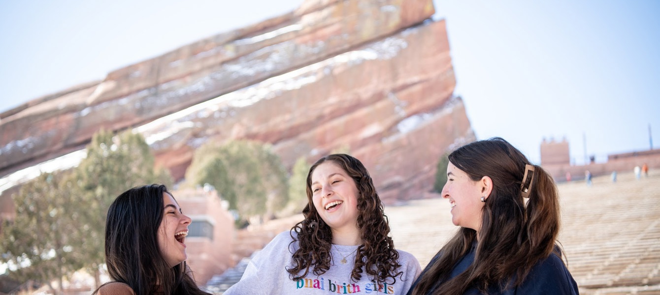 68125767c106adacaadc2bcd_Kandel_Sunday_IC_2025-035 (1)